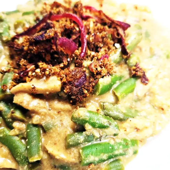 WFPB stovetop green bean casserole dump dinner holiday side dish close up